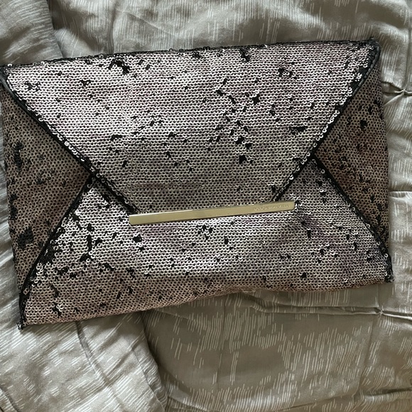 Two sequin bcbg envelope evening bag - Picture 2 of 8